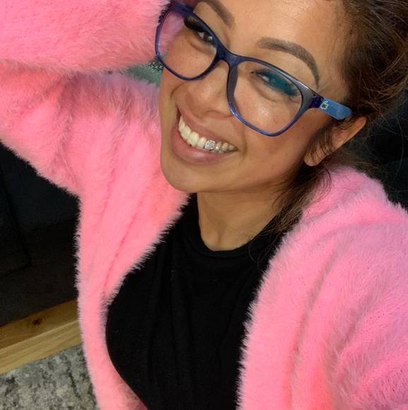 Meet your Posher, Marlene - Picture 1 of 1